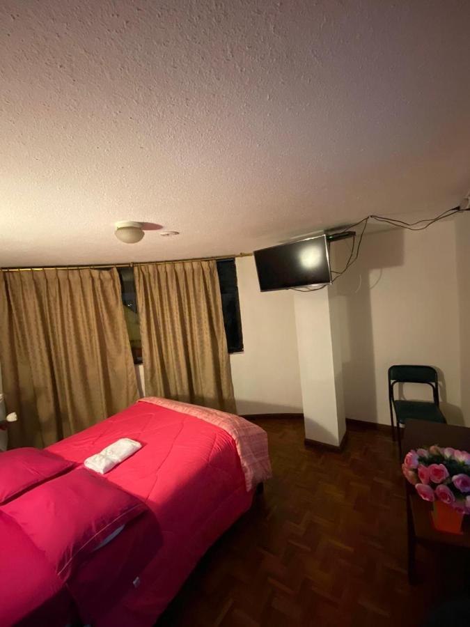 Hotel Margarita Inn Alameda Quito Exterior photo